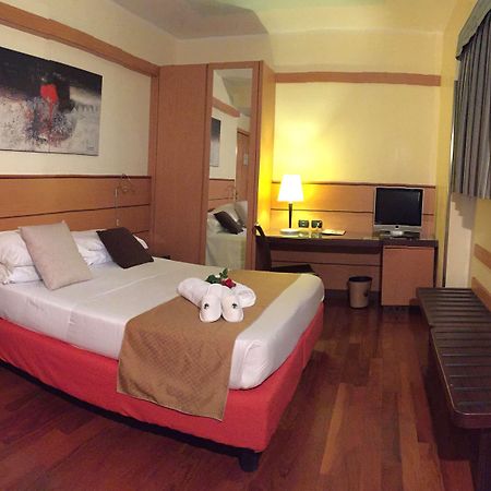 Best Western Hotel Dei Cavalieri Барлета Екстериор снимка