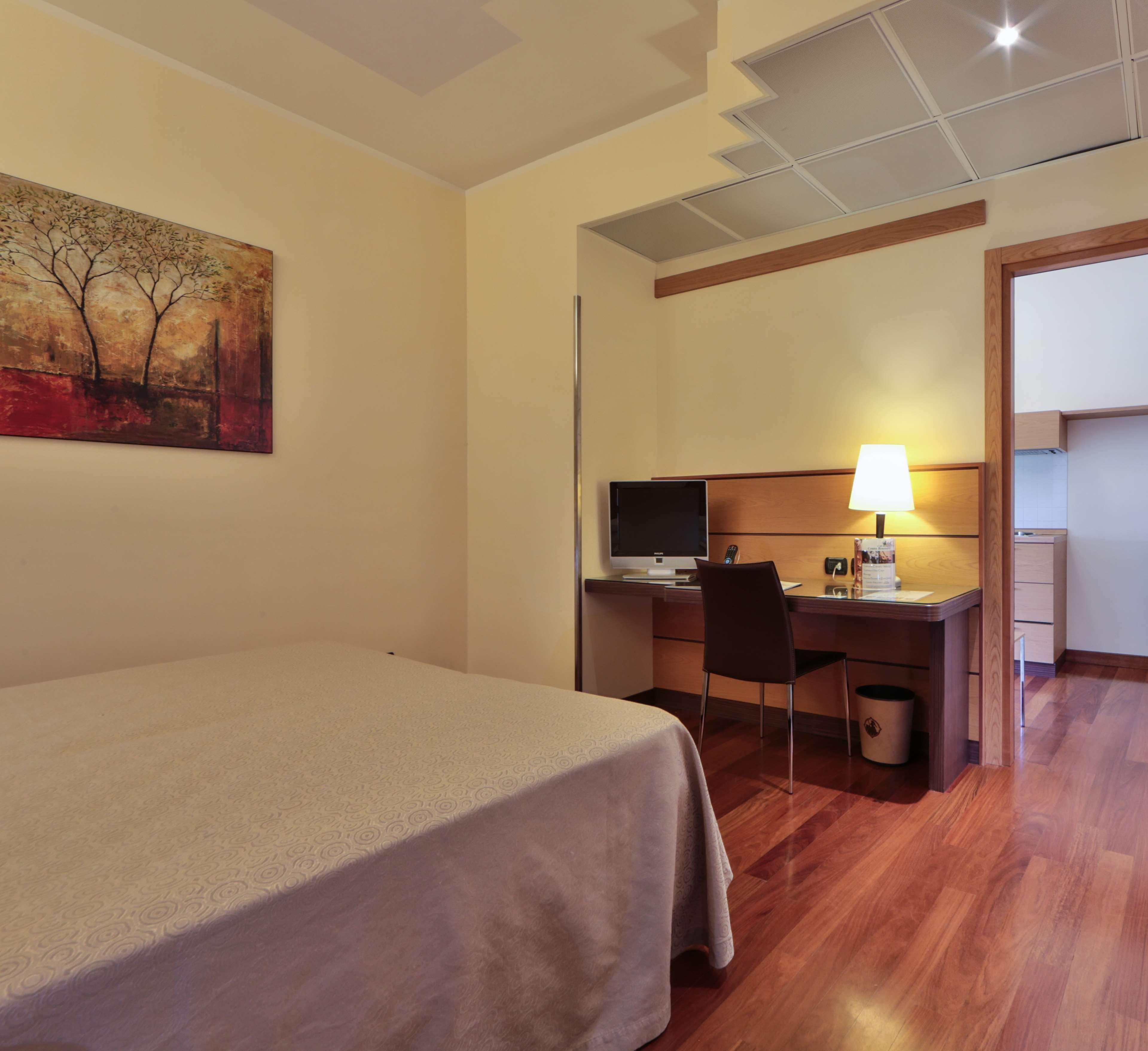 Best Western Hotel Dei Cavalieri Барлета Екстериор снимка