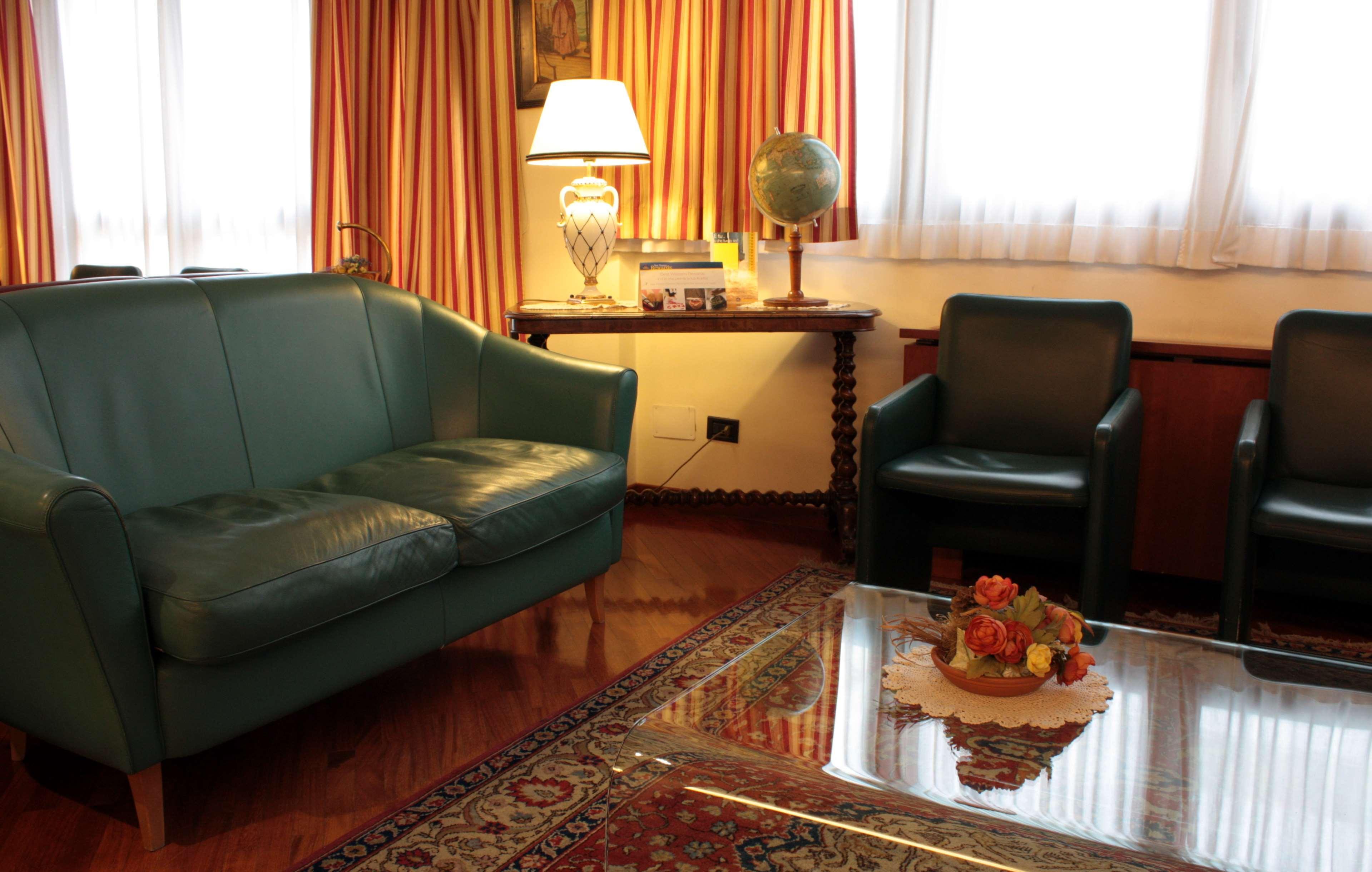 Best Western Hotel Dei Cavalieri Барлета Екстериор снимка