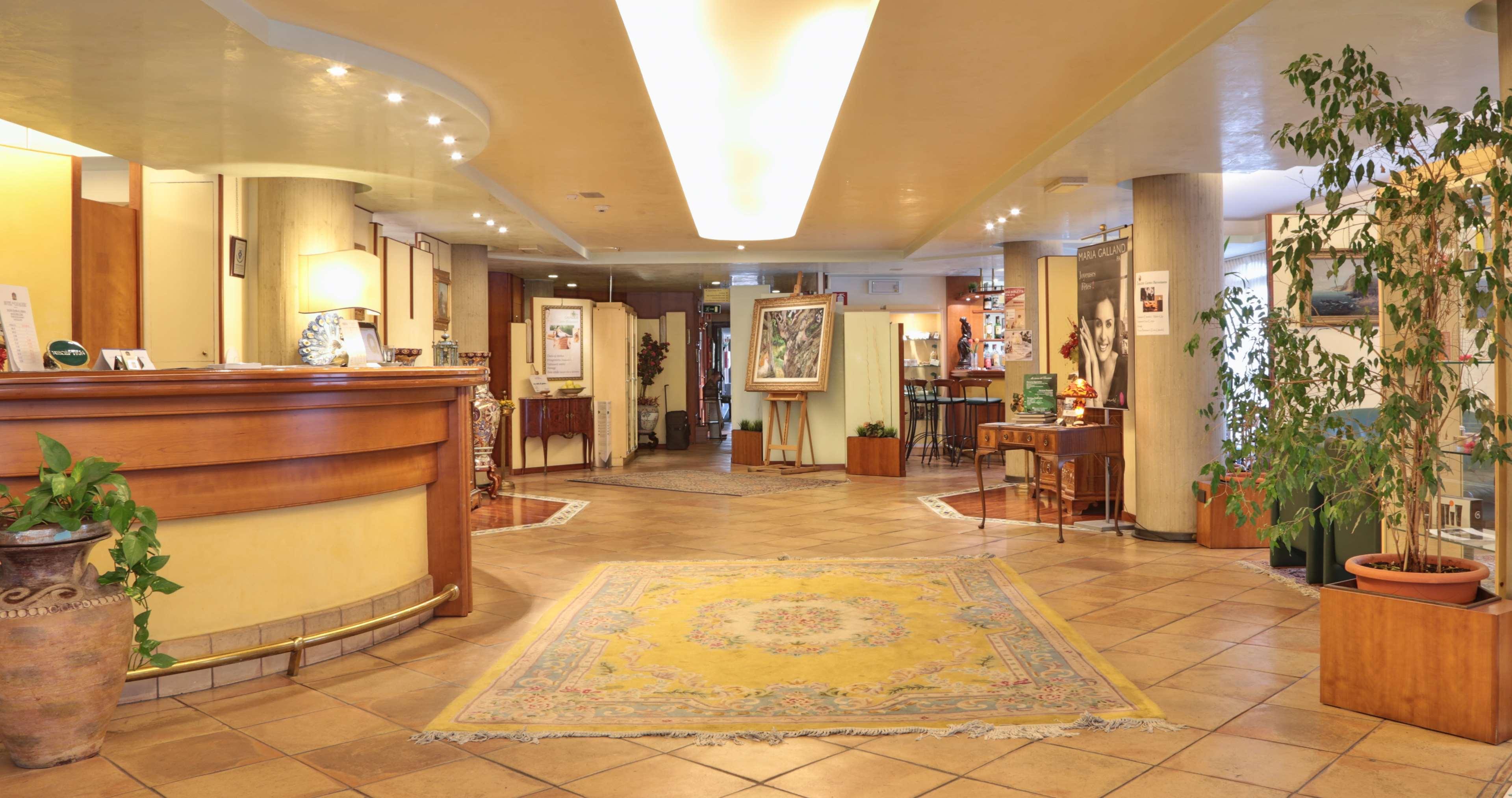 Best Western Hotel Dei Cavalieri Барлета Екстериор снимка
