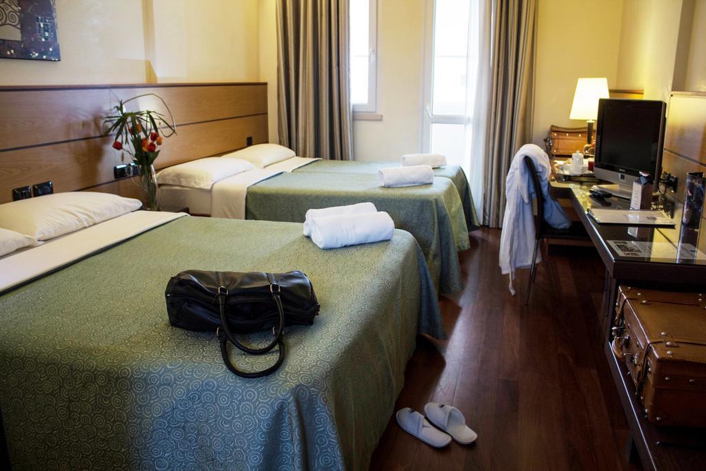 Best Western Hotel Dei Cavalieri Барлета Екстериор снимка