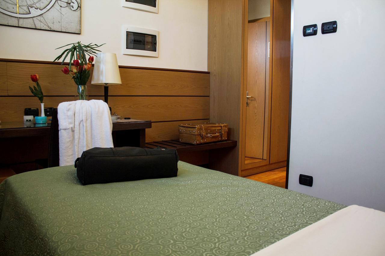 Best Western Hotel Dei Cavalieri Барлета Екстериор снимка